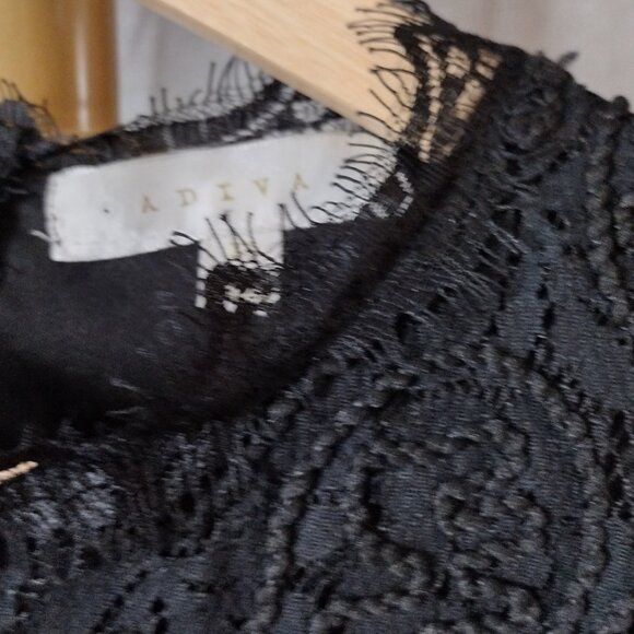 Adiva Black Lace Top XL Scalloped Hem Floral Lace Short Sleeve Blouse - Picture 6 of 7